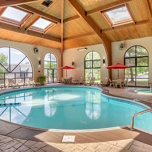Comfort Inn At Thousand Hills